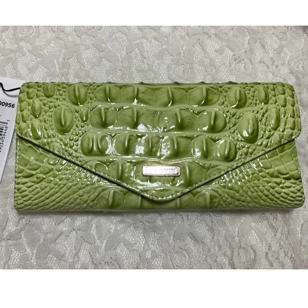 NWT BRAHMIN KIWI VERONICA STUNNING COLOR TRIFOLD WALLET